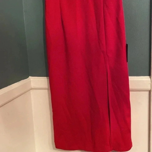 Lulus NWT red midi dress size medium - low back - zip closure - front slit - Picture 3 of 8